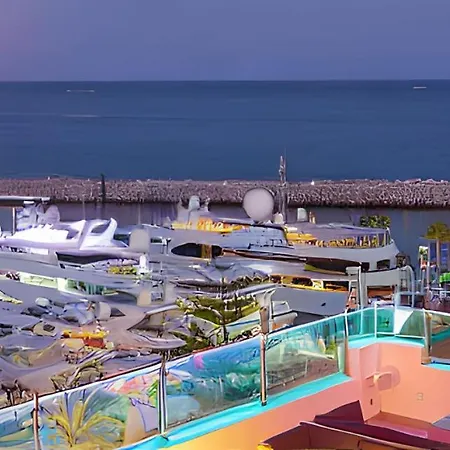 Amazing Beachfront Heated Pool