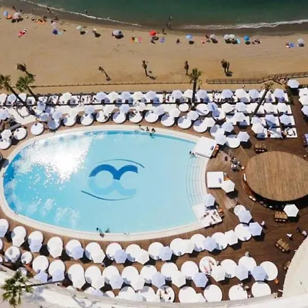 Villa Amazing Beachfront Heated Pool *