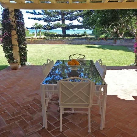 Amazing Beachfront Heated Pool Villa *