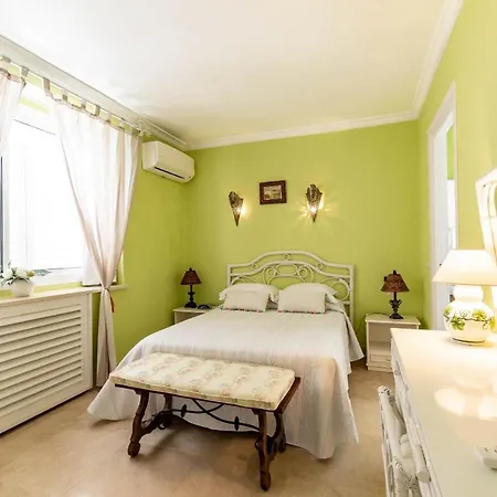 Villa Amazing Beachfront Heated Pool Marbella